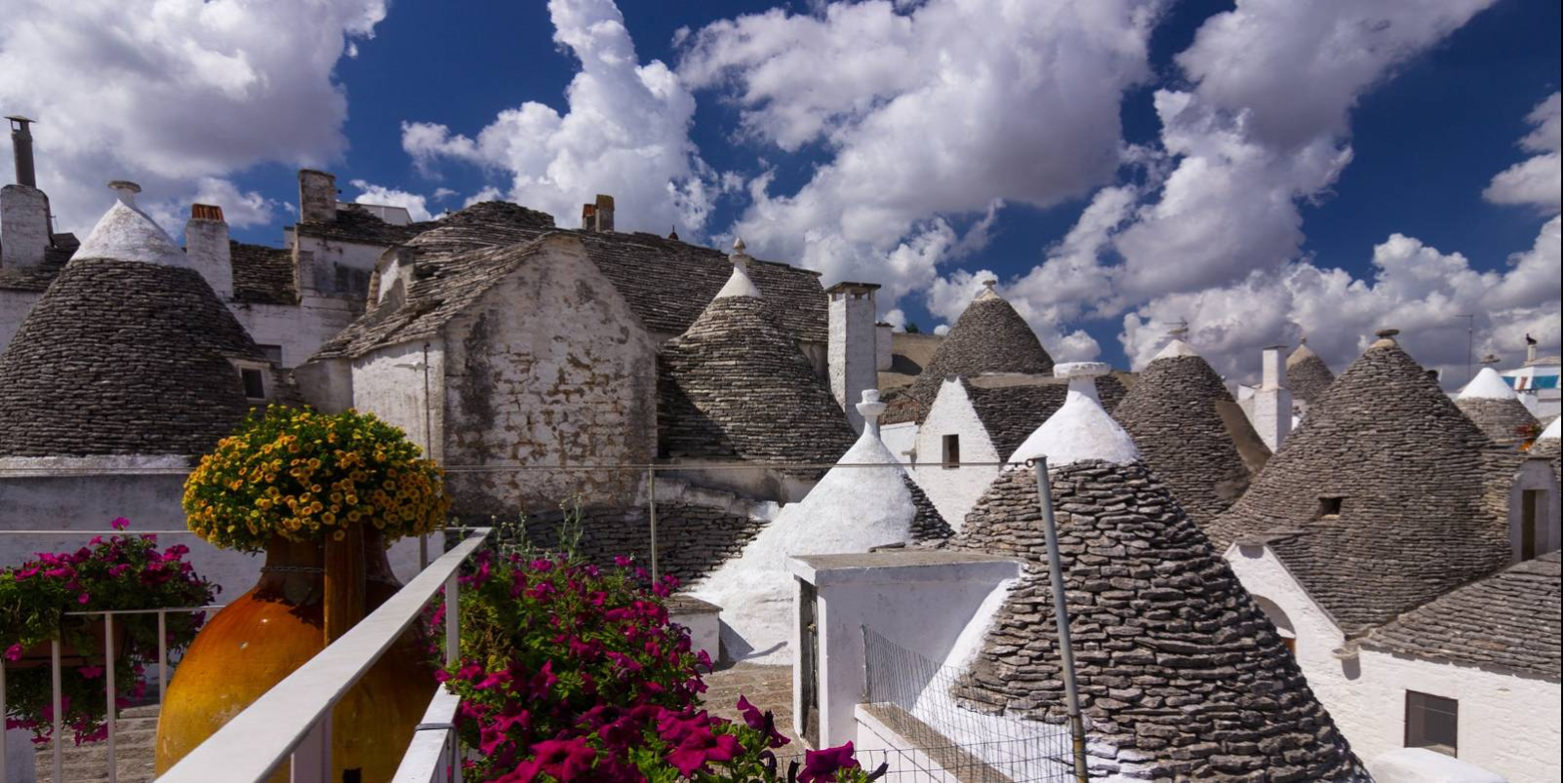 Trulli and clouds - Trulli e nuvole (EXPLORED)