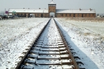 Auschwitz et Birkenau (photo retouchée)